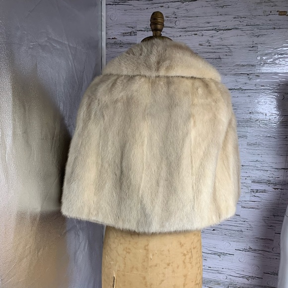 SALE Vintage Mink Fur Bolero Poncho - Picture 2 of 3